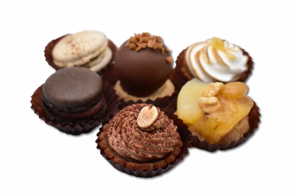 patisserie petits fours